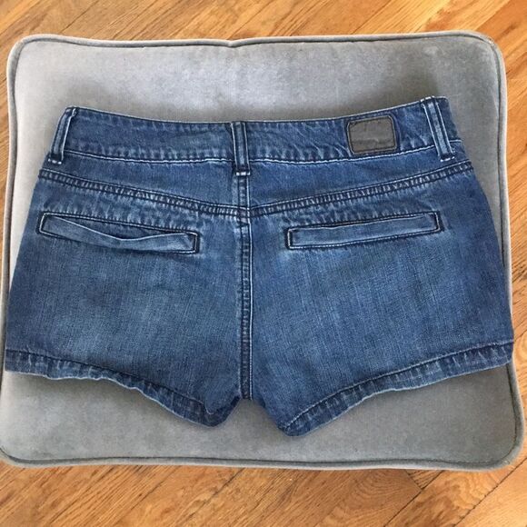 American Eagle Shorts  - Picture 2 of 8
